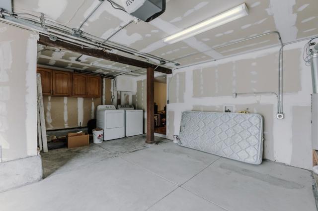 474 2nd Avenue, San Francisco CA: https://media.crmls.org/mediaz/fb572c2d-da2d-46e6-8c04-1396d9827de3.jpg