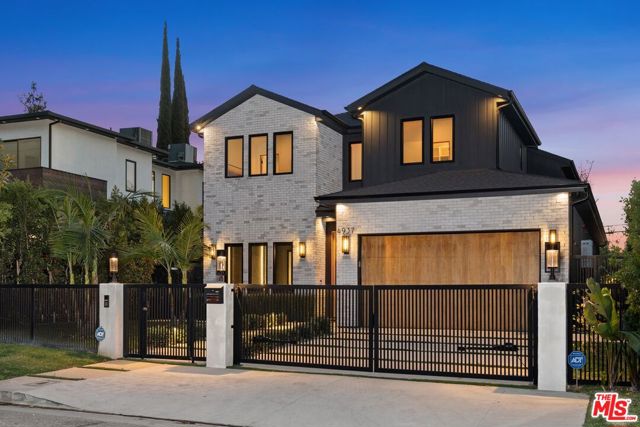 4937 Rubio Avenue, Encino CA: https://media.crmls.org/mediaz/fb581bc4-fc72-4800-a4c7-29ce3eb057a9.jpg
