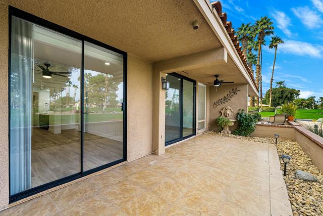 75 Sunrise Drive, Rancho Mirage CA: https://media.crmls.org/mediaz/fb587d72-67af-4f1f-a1fa-ab526b37bea1.jpg