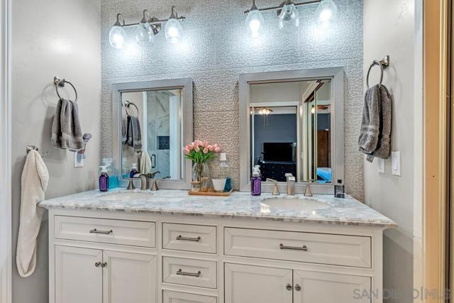 1817 Sunny Slope Terrace, Escondido CA: https://media.crmls.org/mediaz/fb58cb2e-2c0e-405d-a60a-11f19a87a9e9.jpg
