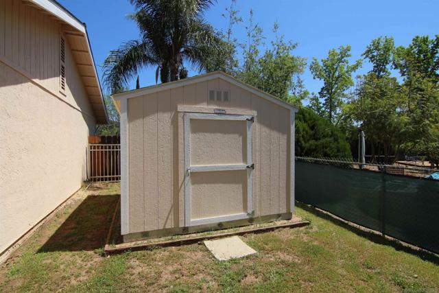 16328 Bassett Court, Ramona CA: https://media.crmls.org/mediaz/fb598fc6-305f-4bea-9d9a-8809cdc8a21b.jpg