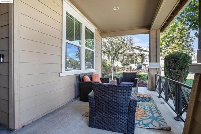 Image 2 of 24 For 3152 Jordan Way