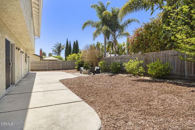 71 Mount Whitney Court, Ventura CA: https://media.crmls.org/mediaz/fb5ad9de-45fb-4a93-a54f-f5308c7d6dce.jpg