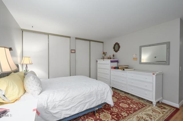 2209 Aspenpark Court, Thousand Oaks CA: https://media.crmls.org/mediaz/fb5b31f5-399f-4bbb-b16f-971369ce4e07.jpg