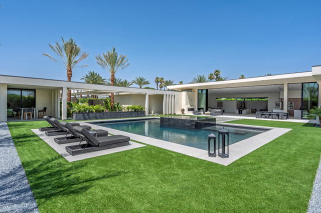7 Makena Lane, Rancho Mirage CA: https://media.crmls.org/mediaz/fb5b6a4a-d366-40dd-ad0e-aecf9f6c2b34.jpg