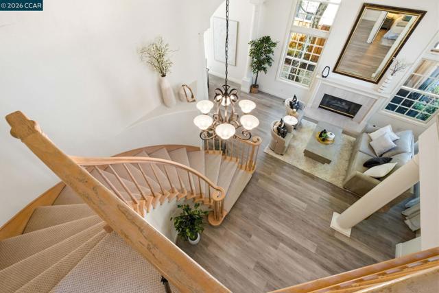 Image 24 of 54 For 121 Rassani Dr