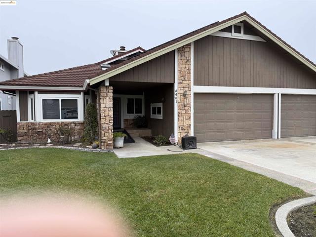 5681 Starboard Dr, Discovery Bay CA: https://media.crmls.org/mediaz/fb5c6d3c-ff8d-4ec6-a620-217fe24db2de.jpg