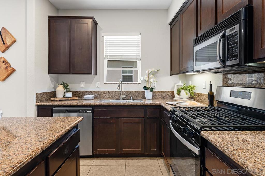 16925 Vasquez Way - photo 15