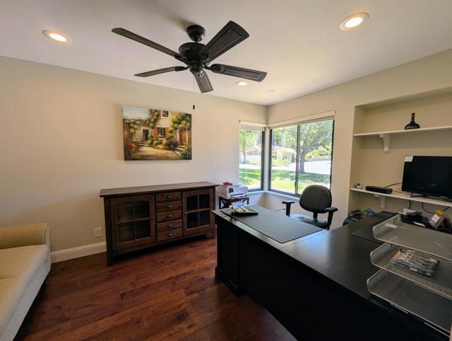 8442 Chenin Blanc Lane, San Jose CA: https://media.crmls.org/mediaz/fb5dfc71-df45-4345-90ca-eb7080c7c9a3.jpg