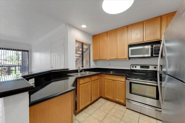 Image 3 of 26 For 78650 Avenue 42  719