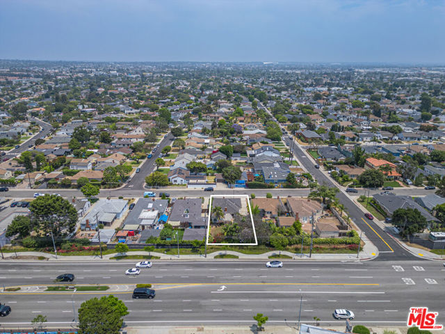 7711 Naylor Avenue, Los Angeles, California 90045, 3 Bedrooms Bedrooms, ,2 BathroomsBathrooms,Single Family Residence,For Sale,Naylor,24413387