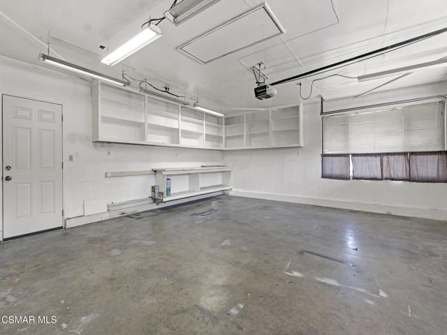 2264 Cochran Street, Simi Valley CA: https://media.crmls.org/mediaz/fb5fc0db-854e-4f35-a448-ce74a416bca9.jpg