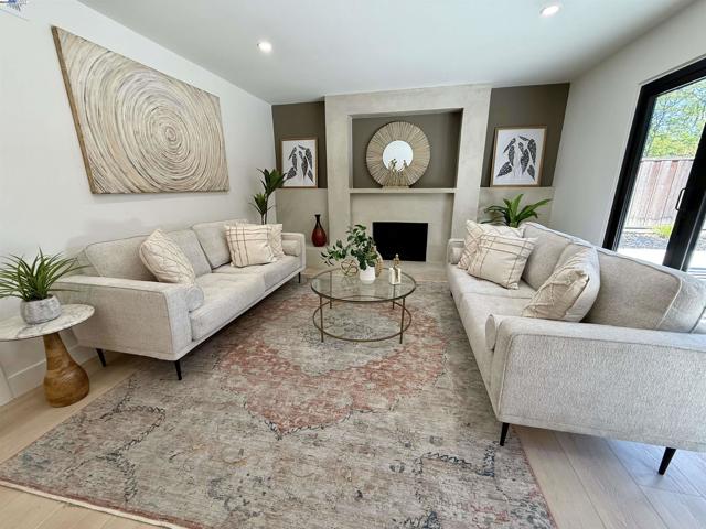 1926 Paseo Del Cajon, Pleasanton CA: https://media.crmls.org/mediaz/fb6046ac-2edb-4d33-afea-afa16c91035b.jpg