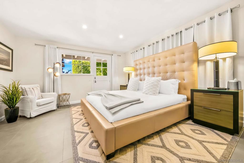 1380 Park #1/2 - photo 2