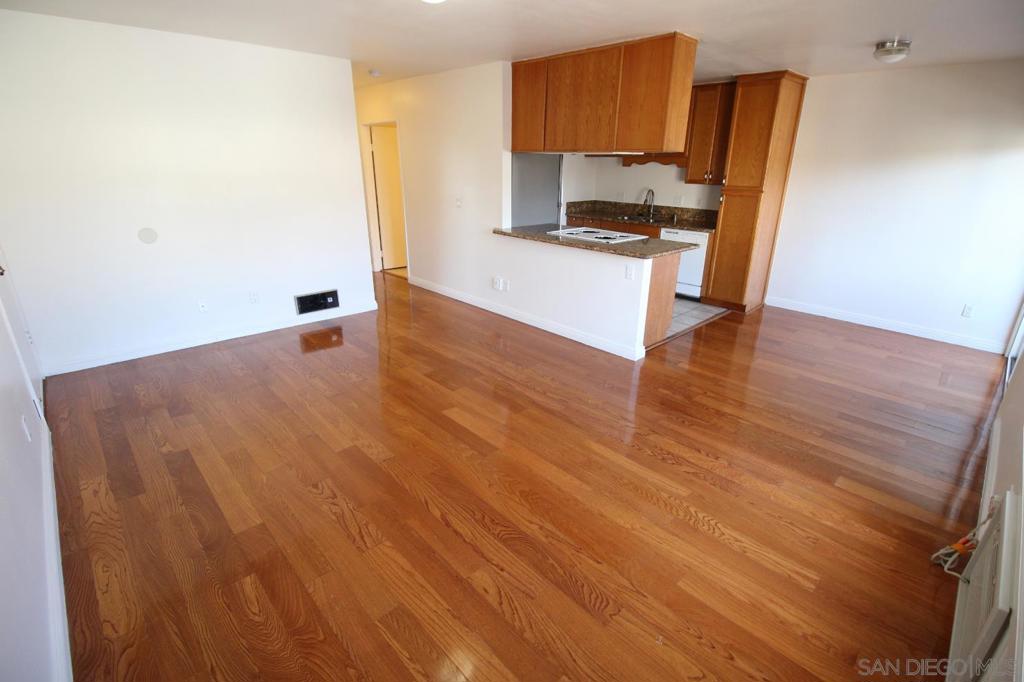 9516 Carroll Canyon Rd #212