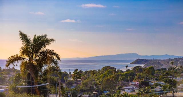 308 Corto St, Solana Beach CA: https://media.crmls.org/mediaz/fb626791-42dd-4ecb-b838-3d5e09178575.jpg
