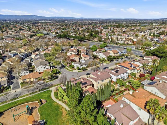 Image 56 of 65 For 3946 Louvre Avenue