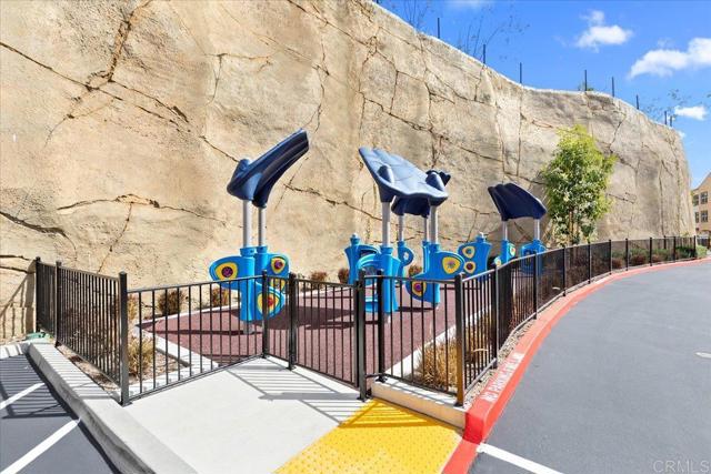 177 Mission Villas Rd, San Marcos CA: https://media.crmls.org/mediaz/fb63b9ee-3979-43d3-8f9a-7b3425d6945b.jpg