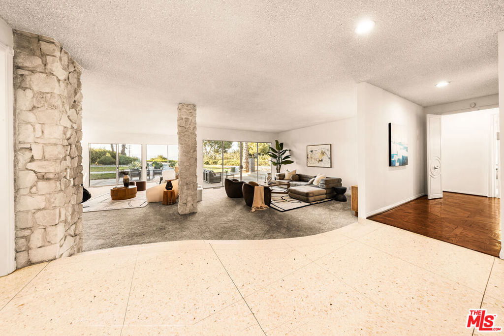 MLS #26858157 image #3