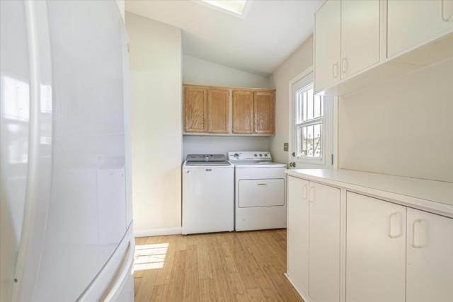 3015 E Bayshore Road, Redwood City CA: https://media.crmls.org/mediaz/fb661a16-9c88-4db8-825f-a32d8fa50b37.jpg
