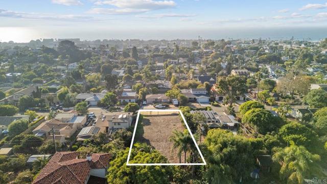 Detail Gallery Image 8 of 16 For 837 Stratford Dr, Encinitas,  CA 92024 - – Beds | – Baths