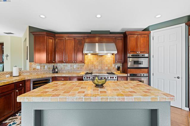 Image 15 of 60 For 1017 Vineyard Dr