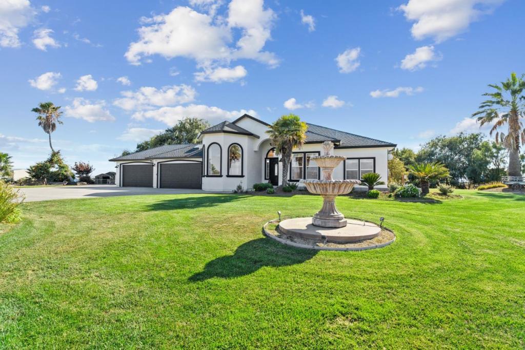 1353 Perry Court