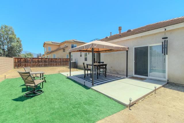 2127 Roanoke Street, San Jacinto CA: https://media.crmls.org/mediaz/fb6761e2-af95-4a69-add9-96902d48e2f8.jpg