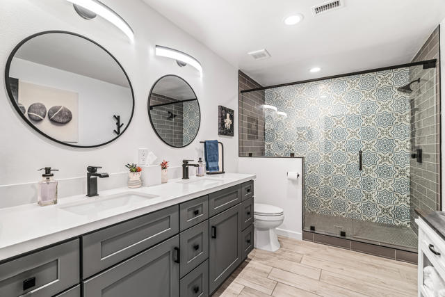 43170 Warner Trail, Palm Desert CA: https://media.crmls.org/mediaz/fb67f8bd-d5fb-4a43-a288-37151473ee2e.jpg