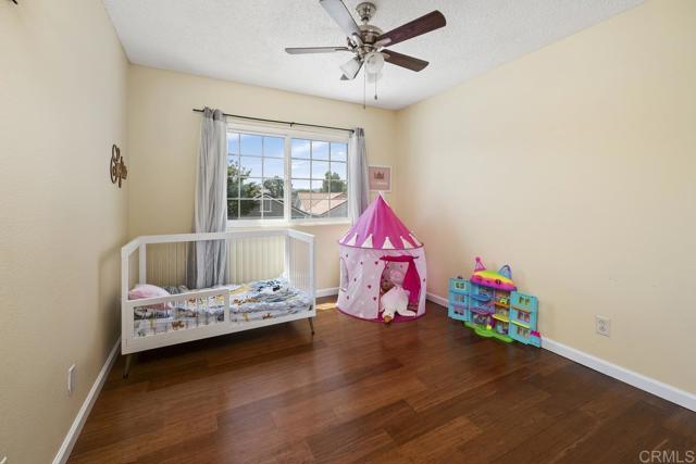647 Boysenberry Way, Oceanside CA: https://media.crmls.org/mediaz/fb67fe23-422d-4b76-b34c-8ed6fa258c4a.jpg