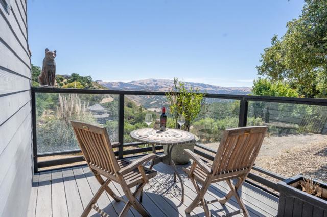 12740 Sundance Lane, Carmel Valley CA: https://media.crmls.org/mediaz/fb68860c-428e-4e47-9748-d3895a98b2f1.jpg