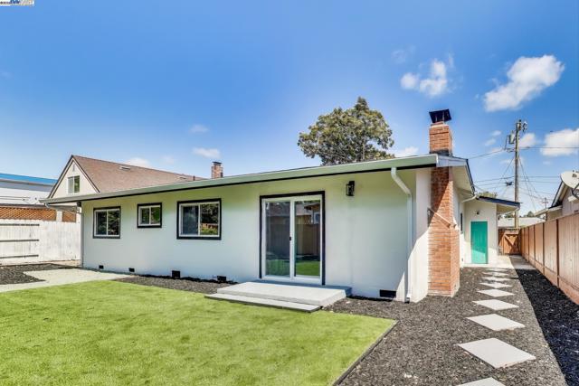 2316 DOLORES, Pinole CA: https://media.crmls.org/mediaz/fb69c3a5-20c6-4baa-8688-a1c00268d8a6.jpg
