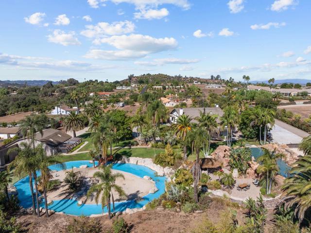 31121 Stardust Ln, Valley Center CA: https://media.crmls.org/mediaz/fb6adbef-0d5e-456c-ace7-c106fba77265.jpg