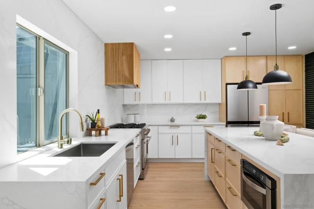 Image 14 of 50 For 4716 Murat Pl