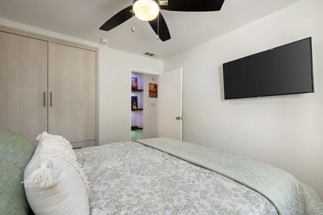 Image 15 of 19 For 2812 Auburn Ct  F207