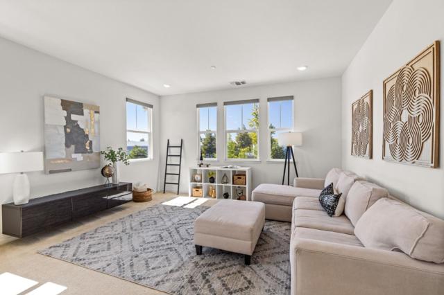 39806 Tomcod Street, Newark CA: https://media.crmls.org/mediaz/fb6d1e04-ea52-4e9c-afed-0e373122ad88.jpg