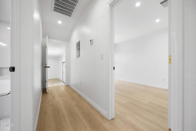 Detail Gallery Image 20 of 40 For 3609 4th Ave, Los Angeles,  CA 90018 - 2 Beds | 2 Baths