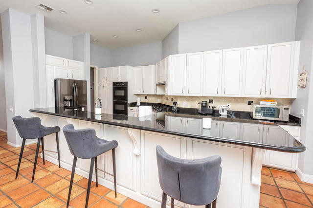 78970 Del Monte Court, La Quinta CA: https://media.crmls.org/mediaz/fb6d517a-4012-4232-8684-1b8408ca5c69.jpg
