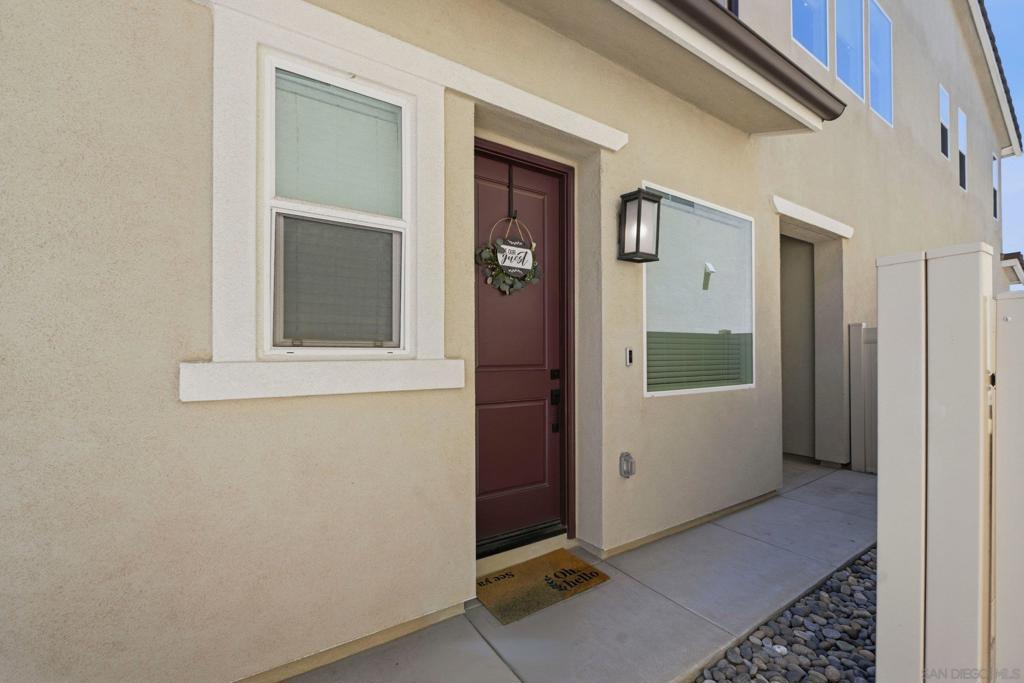 305 Creekview Ct - photo 5