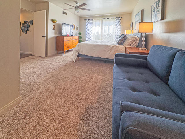 177 Las Lomas, Palm Desert CA: https://media.crmls.org/mediaz/fb6e1ef2-870f-43a4-a624-2b840a110a54.jpg