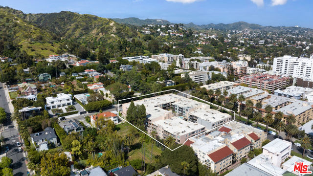 1745 Camino Palmero Street, Los Angeles CA: https://media.crmls.org/mediaz/fb6ef8d7-cfb9-47da-8e30-d915b8580e91.jpg
