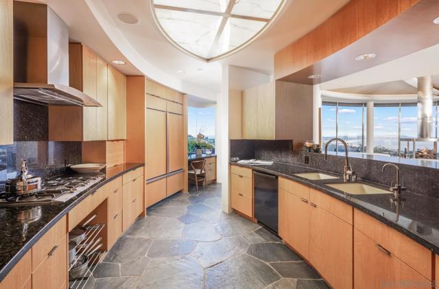 Image 12 of 48 For 5740 La Jolla Corona Drive