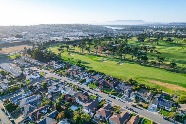 114 Garden Lane, Daly City CA: https://media.crmls.org/mediaz/fb6fe2fd-b6ff-46f8-a461-67f4de81539d.jpg