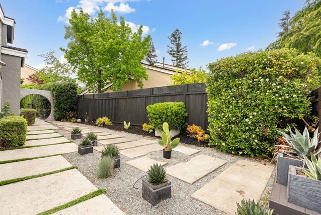 5239 Leesa Ann Court, San Jose CA: https://media.crmls.org/mediaz/fb701f52-84ef-4c21-8868-811ebbe662f0.jpg