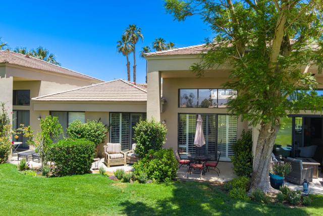 80601 Oak Tree, La Quinta CA: https://media.crmls.org/mediaz/fb7143ba-c5ce-4e86-9651-2cb64578dcc9.jpg