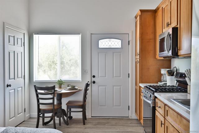 Image 3 of 9 For 25933 Potrero Valley Rd Unit B
