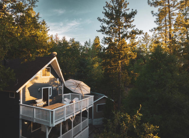 53840 Marian View Drive, Idyllwild CA: https://media.crmls.org/mediaz/fb721474-2126-435c-a8de-597b189538c5.jpg