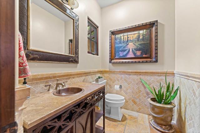 12220 Heritage Way, Gilroy CA: https://media.crmls.org/mediaz/fb729fa2-7053-482e-be71-18f7cb09e7ec.jpg