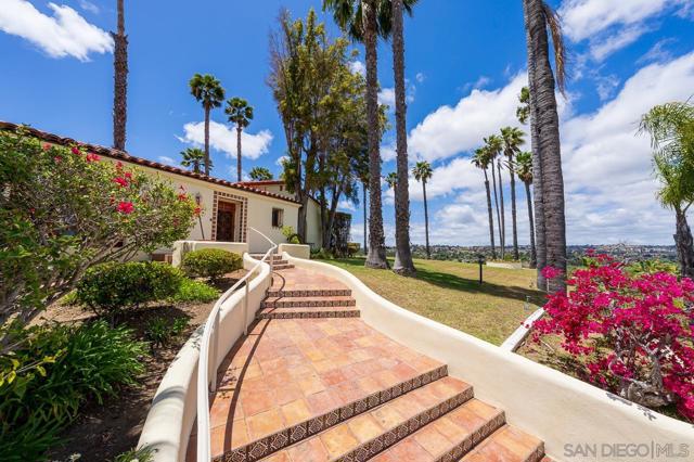 3928 La Cresta Way, Bonita CA: https://media.crmls.org/mediaz/fb731c1b-9e8a-40c5-aa28-c8f24266d2f5.jpg