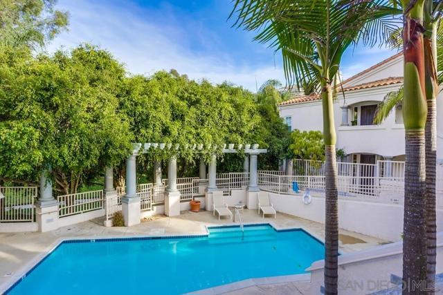 2888 Torrey Pines Rd, La Jolla CA: https://media.crmls.org/mediaz/fb73301a-99d7-4da7-a4b1-7db2f34ce6e8.jpg